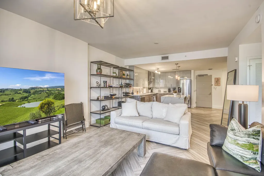 236 SE Fifth Avenue Delray Beach FL 33483