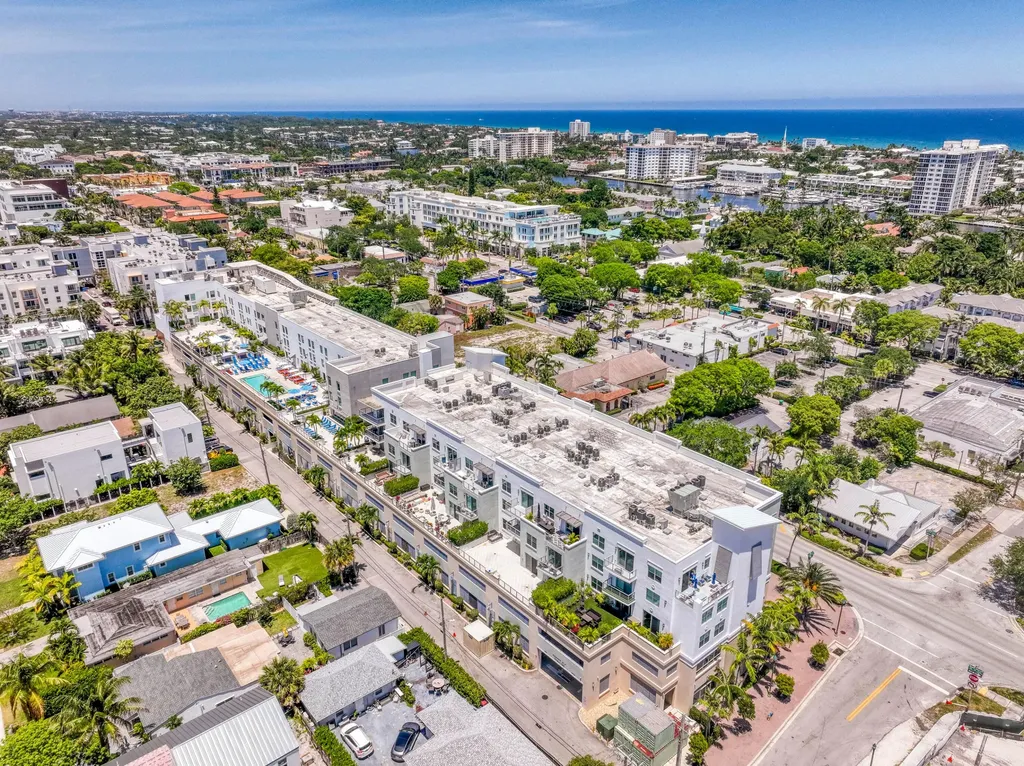 236 SE Fifth Avenue Delray Beach FL 33483