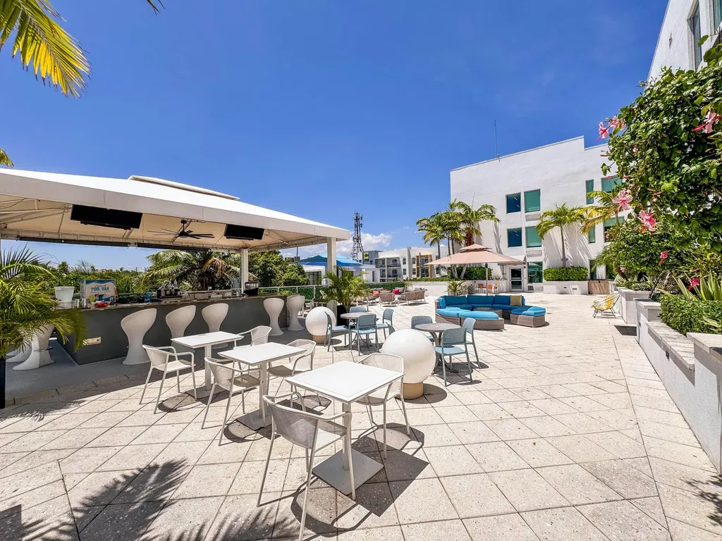 236 SE Fifth Avenue Delray Beach FL 33483