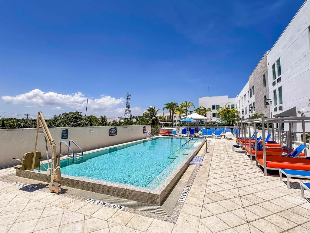 236 SE Fifth Avenue Delray Beach FL 33483