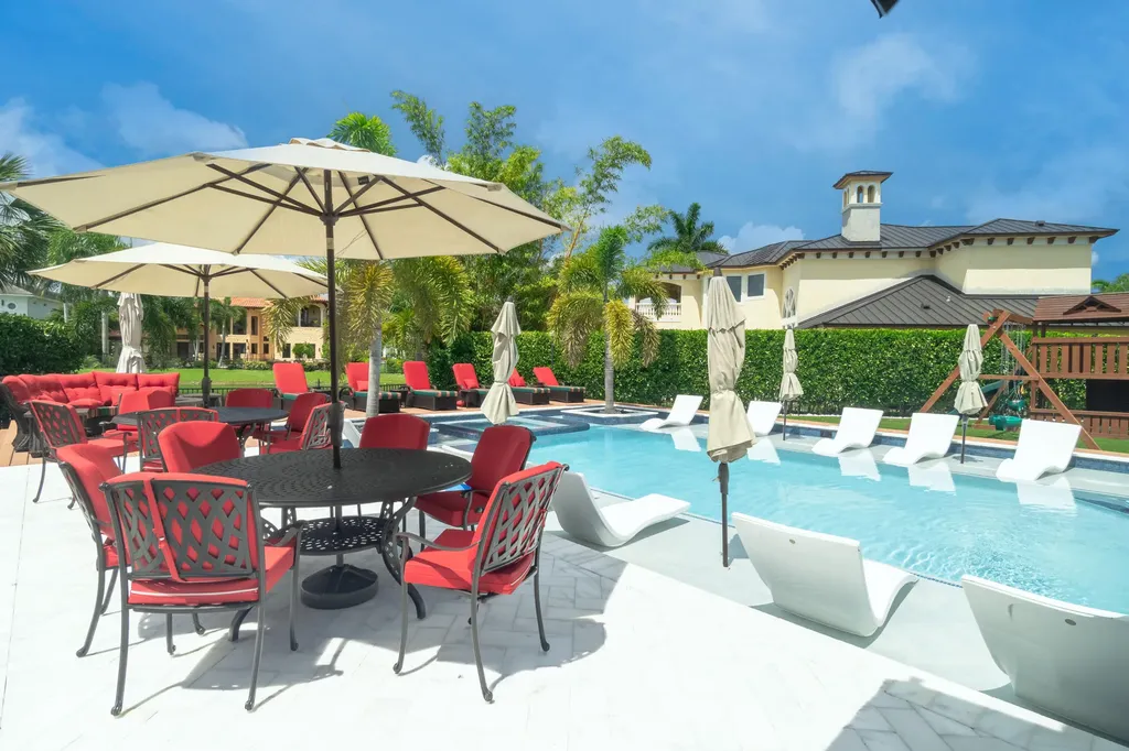 12088 NW 69th Court Parkland FL 33076
