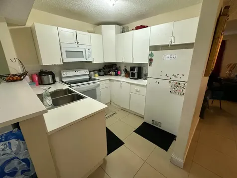 7424 NW 75th Street Tamarac FL 33321