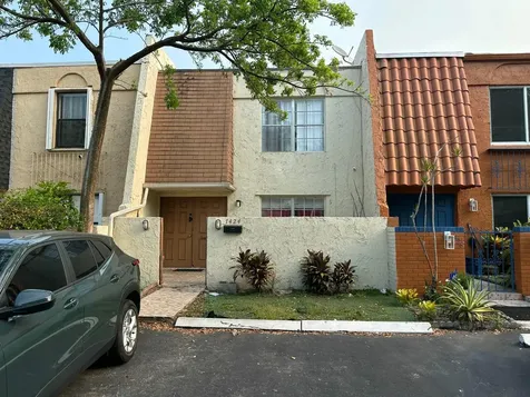 7424 NW 75th Street Tamarac FL 33321