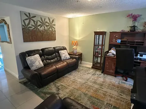 7424 NW 75th Street Tamarac FL 33321