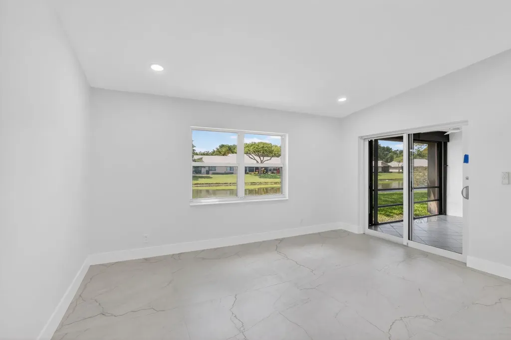 8282 Springlake Drive Boca Raton FL 33496
