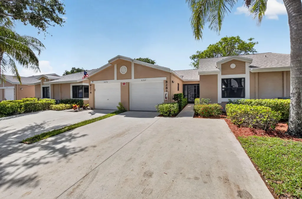 8282 Springlake Drive Boca Raton FL 33496