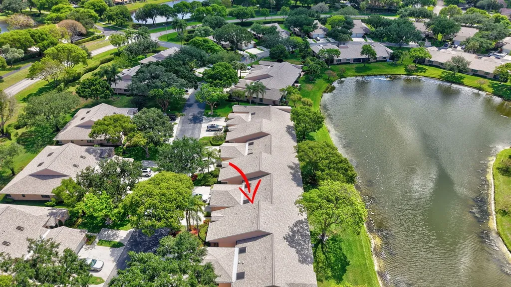 8282 Springlake Drive Boca Raton FL 33496