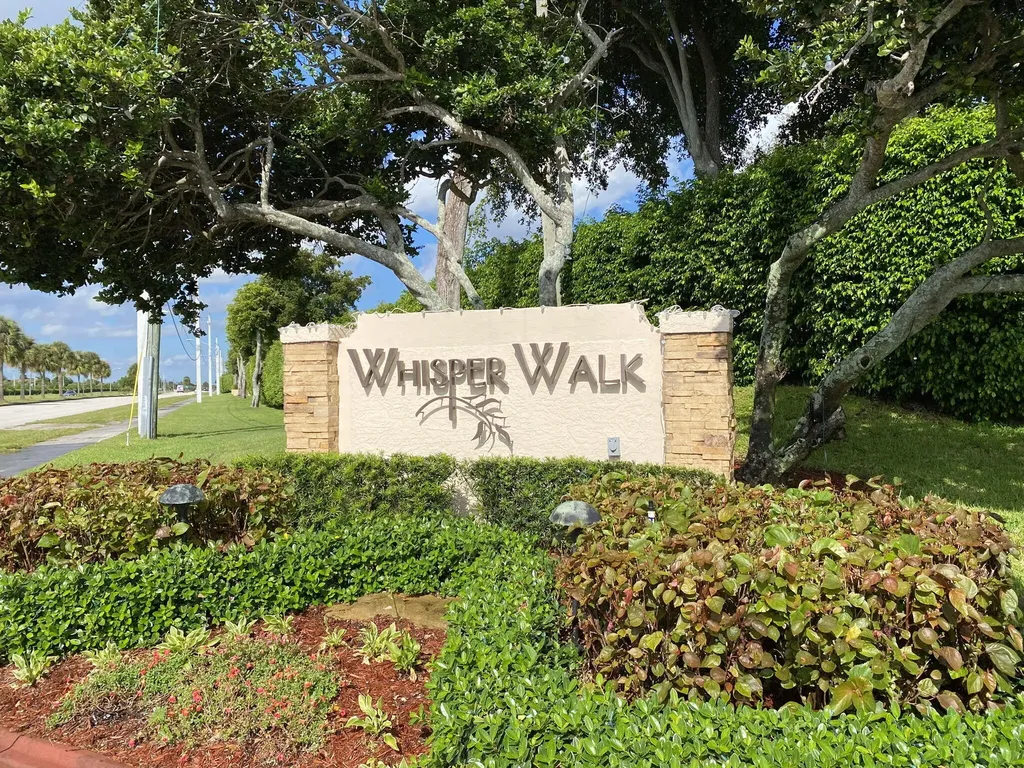 8282 Springlake Drive Boca Raton FL 33496