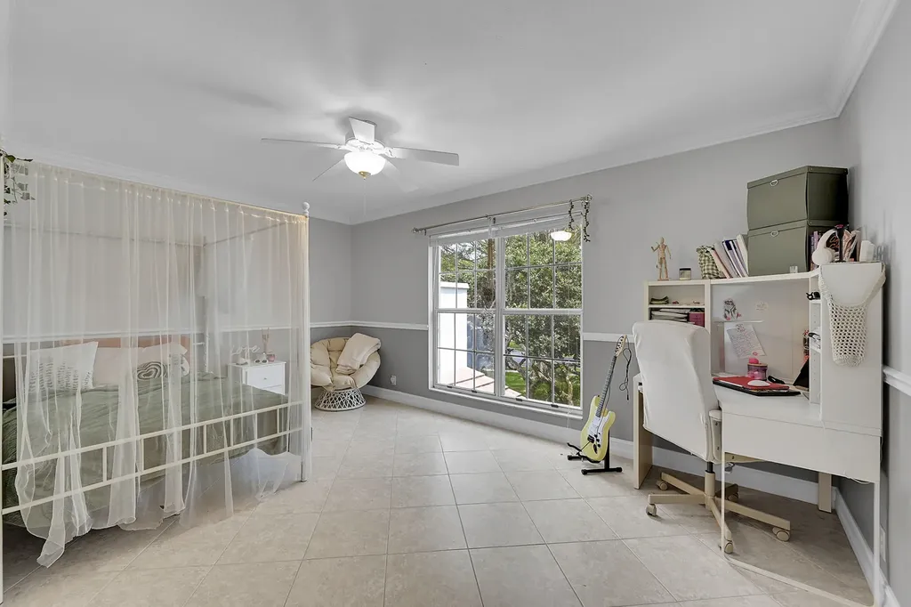 6245 Old Court Road Boca Raton FL 33433