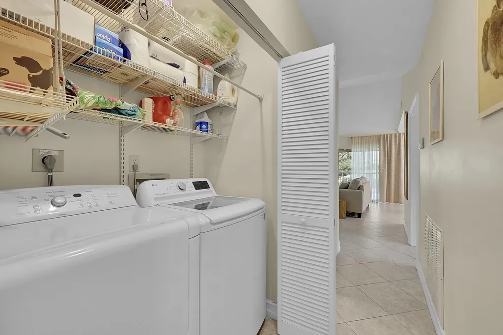 6245 Old Court Road Boca Raton FL 33433