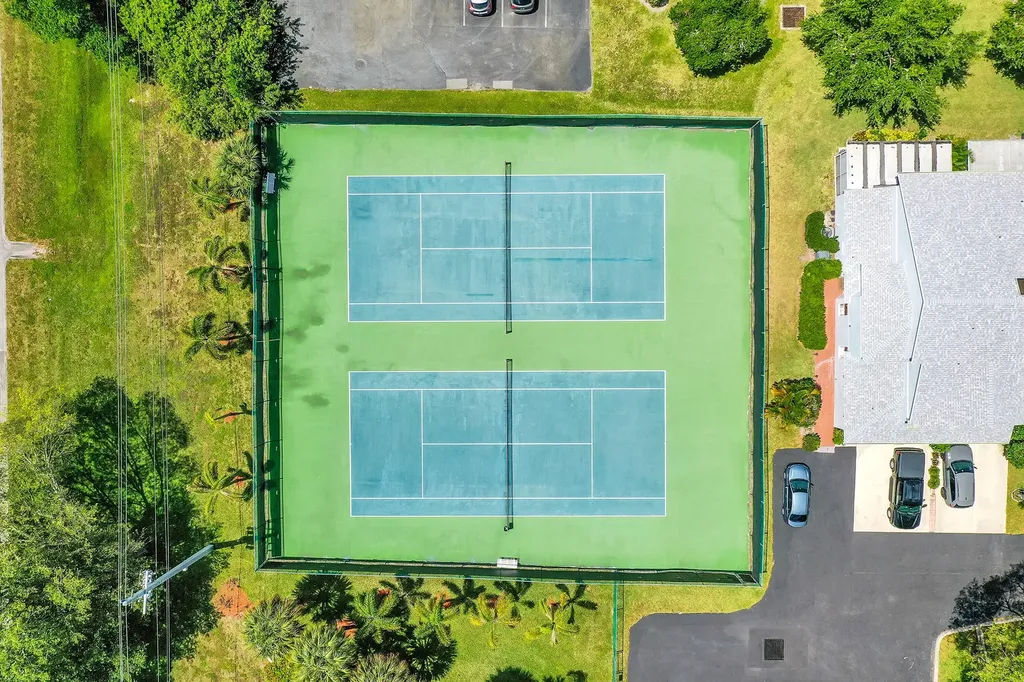 6245 Old Court Road Boca Raton FL 33433
