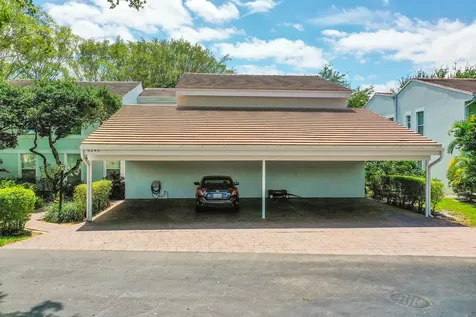 6245 Old Court Road Boca Raton FL 33433
