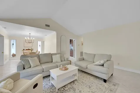6245 Old Court Road Boca Raton FL 33433