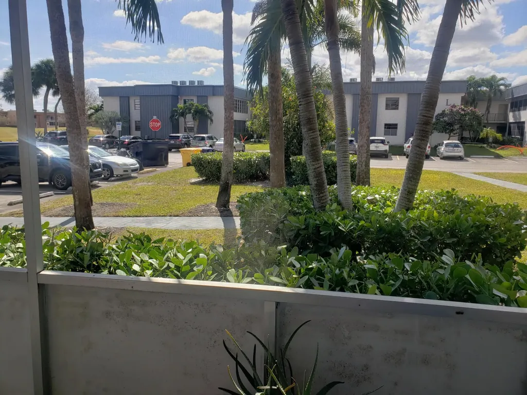 166 Piedmont Delray Beach FL 33484
