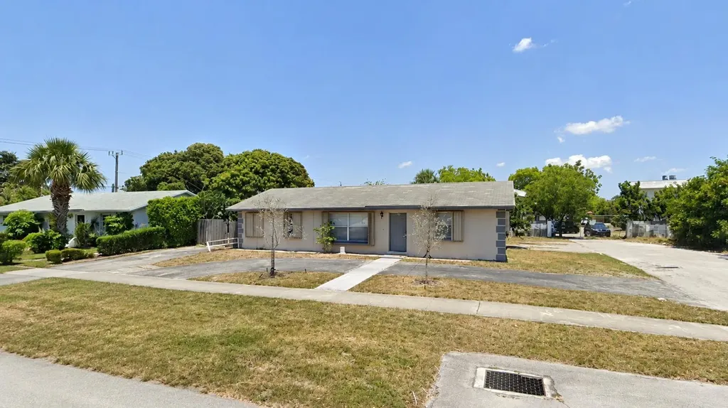 399 SW 14th Street Deerfield Beach FL 33441