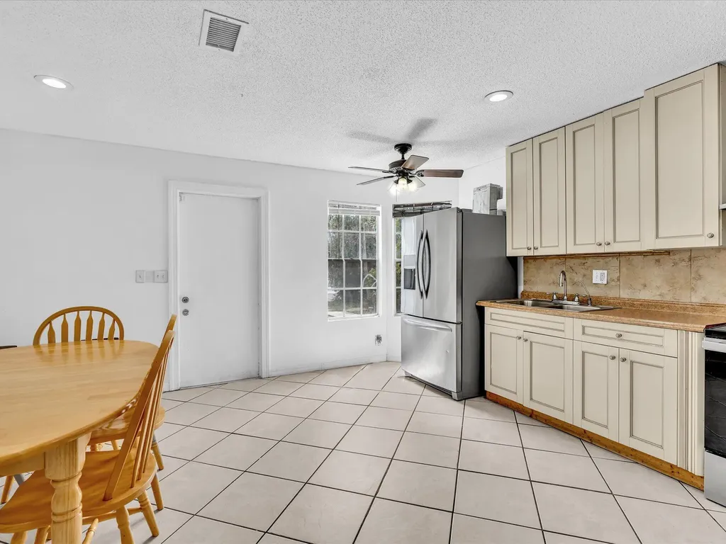 5610 Dewberry Way West Palm Beach FL 33415