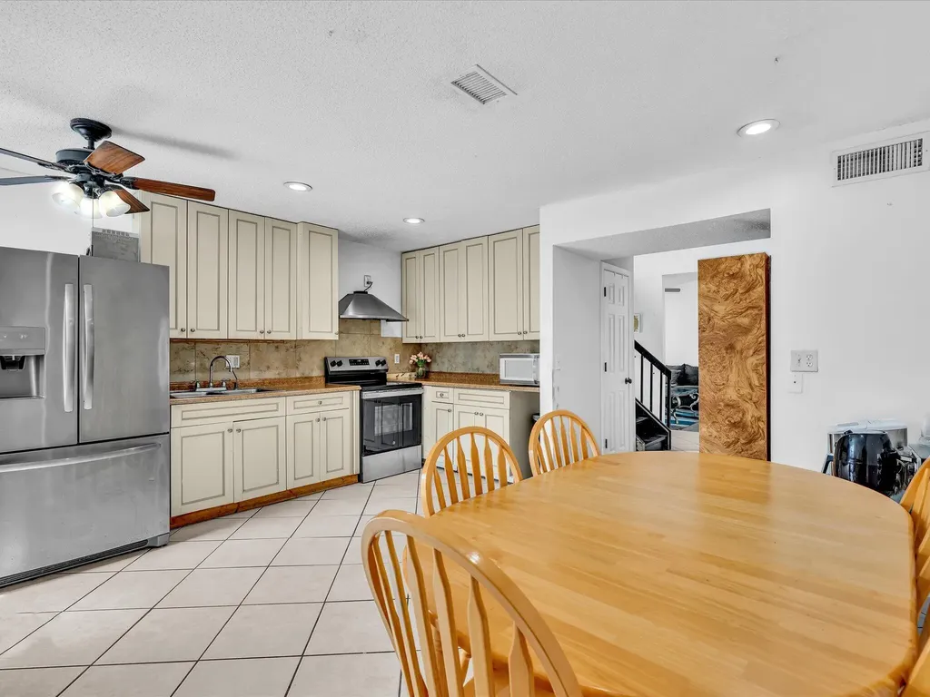 5610 Dewberry Way West Palm Beach FL 33415