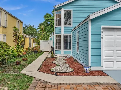 5610 Dewberry Way West Palm Beach FL 33415