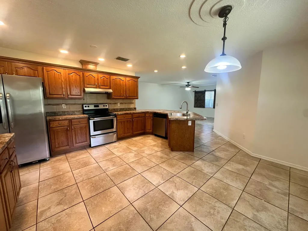 2110 Flower Terrace Sebring FL 33875