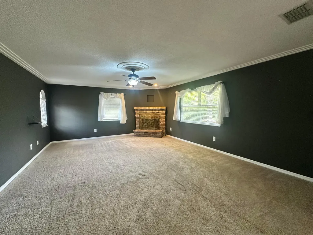 2110 Flower Terrace Sebring FL 33875