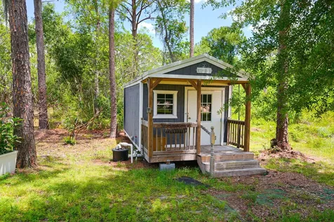 2110 Flower Terrace Sebring FL 33875