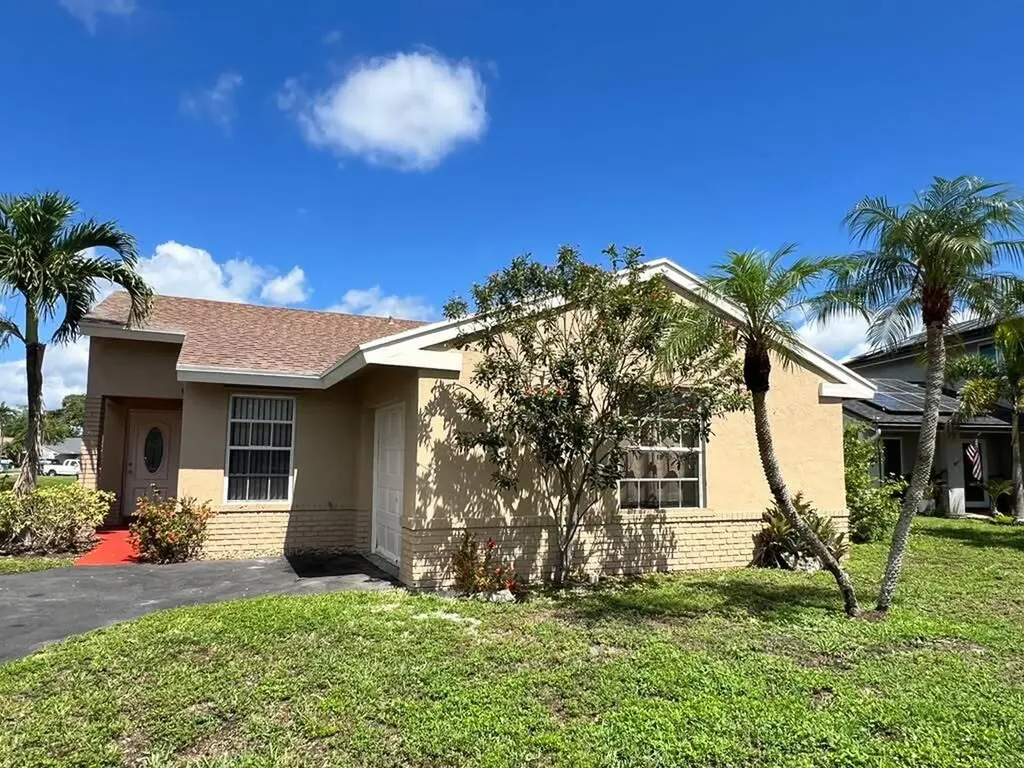 13761 Newport Manor Davie FL 33325