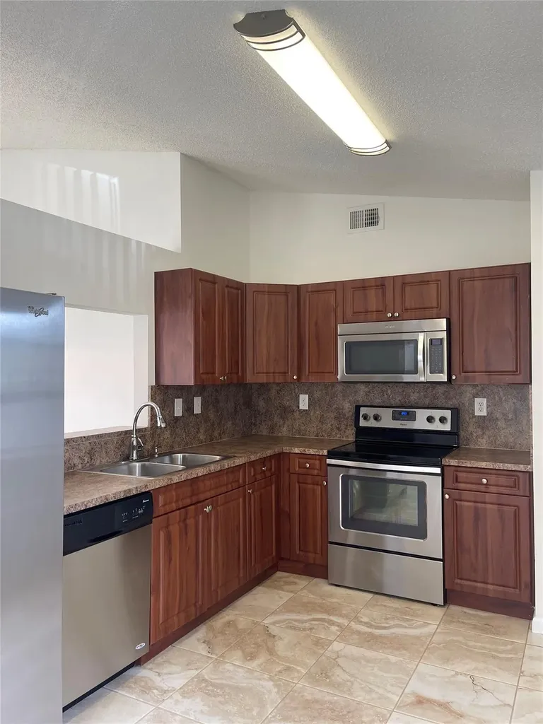13761 Newport Manor Davie FL 33325