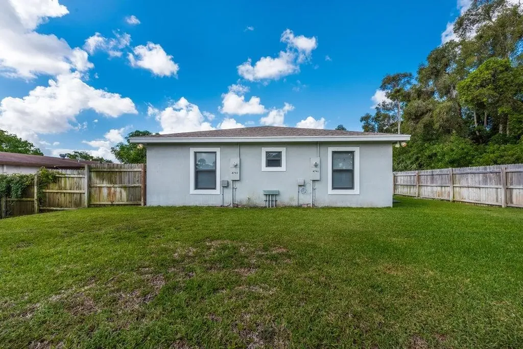 4743 Myla Lane West Palm Beach FL 33417