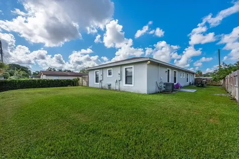 4743 Myla Lane West Palm Beach FL 33417