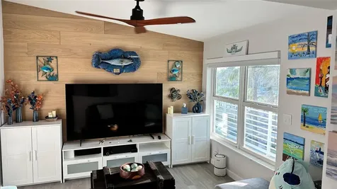 1041 Hillsboro Hillsboro Beach FL 33062
