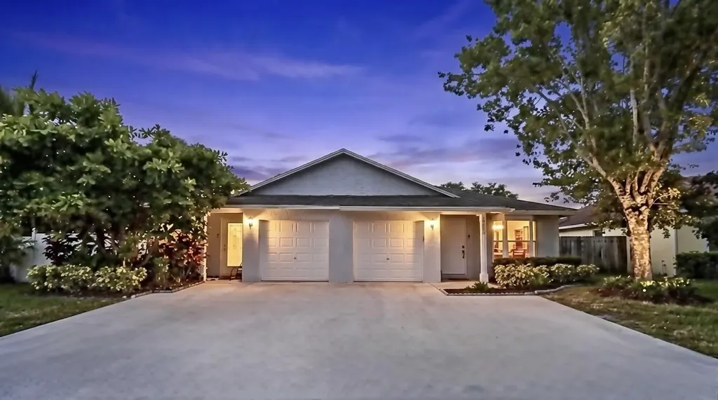 10359 Boynton Place Circle Boynton Beach FL 33437