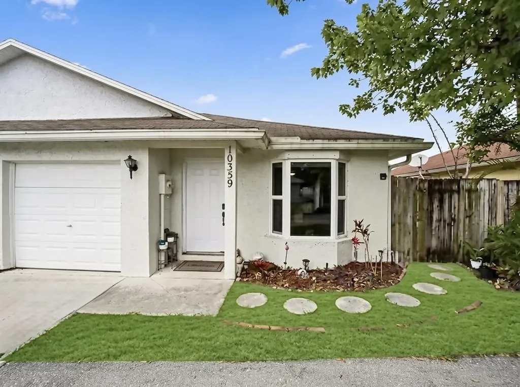 10359 Boynton Place Circle Boynton Beach FL 33437