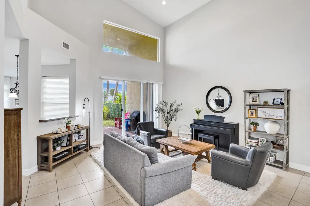 8876 Sandy Crest Lane Boynton Beach FL 33473