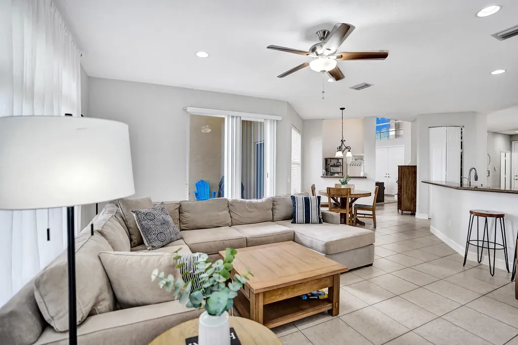 8876 Sandy Crest Lane Boynton Beach FL 33473
