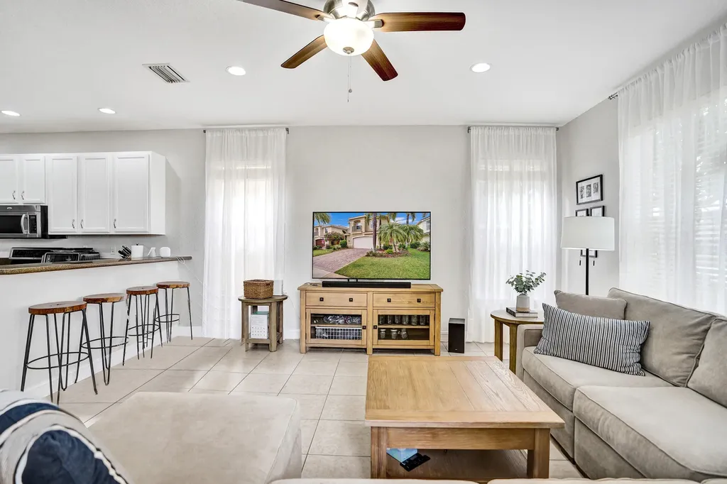 8876 Sandy Crest Lane Boynton Beach FL 33473