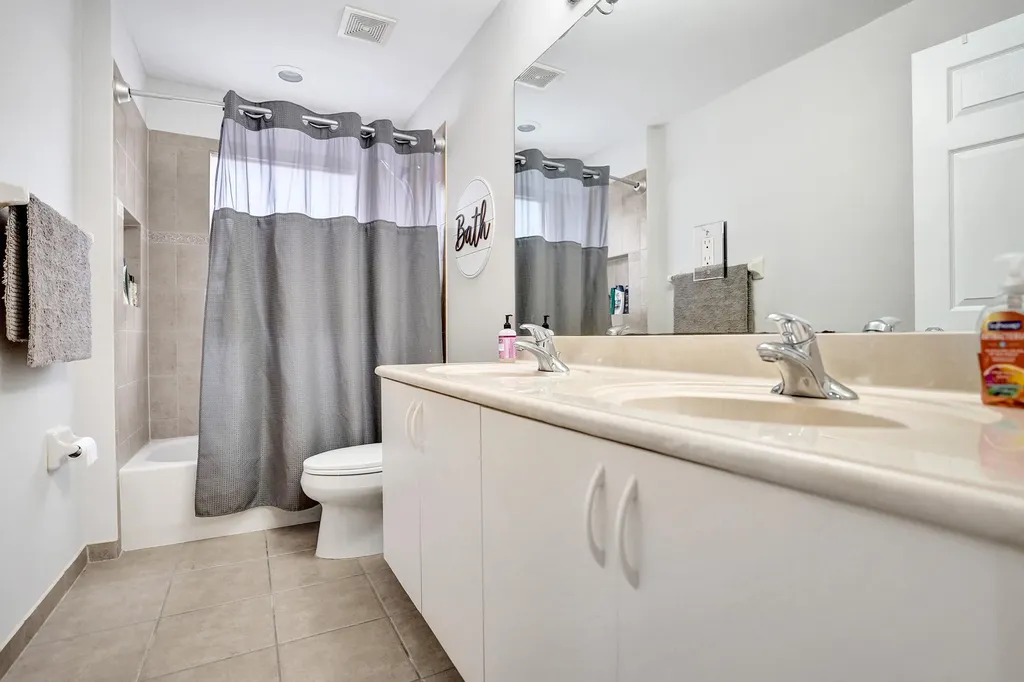 8876 Sandy Crest Lane Boynton Beach FL 33473