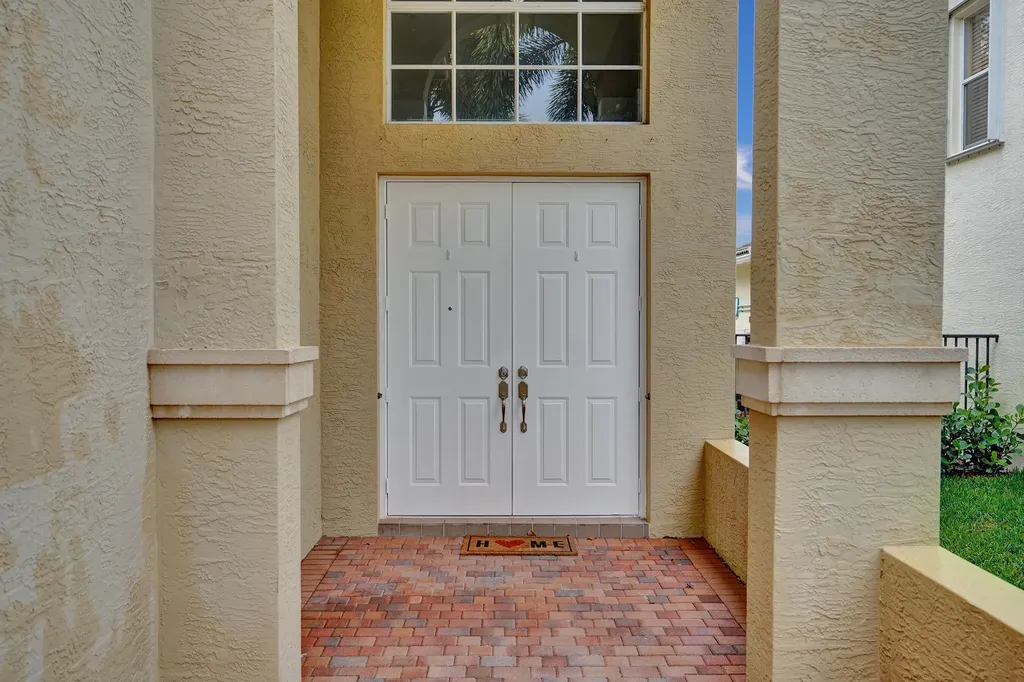 8876 Sandy Crest Lane Boynton Beach FL 33473