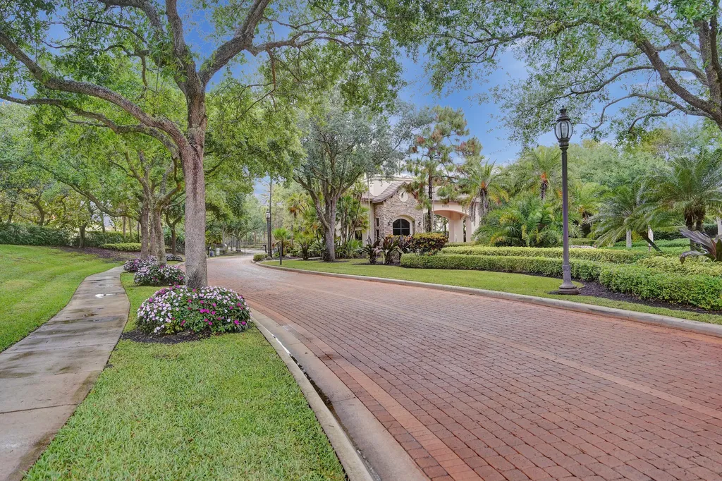 8876 Sandy Crest Lane Boynton Beach FL 33473