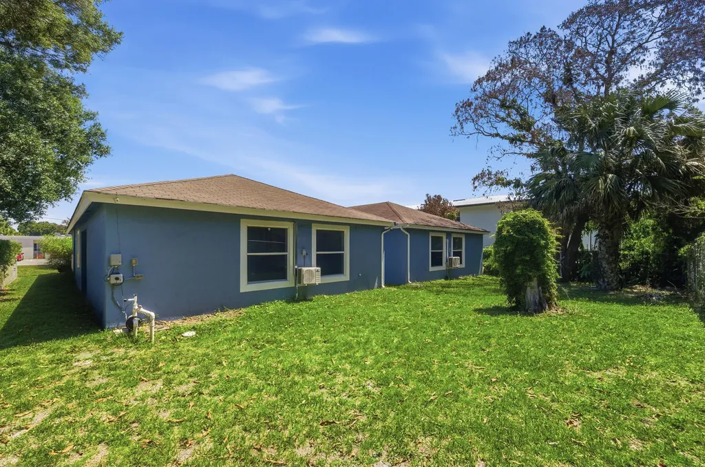 1311 Emerald Terrace Fort Pierce FL 34950