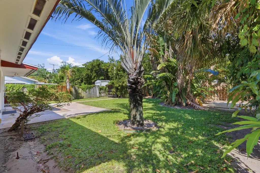 365 Garden Boulevard Palm Beach Gardens FL 33410