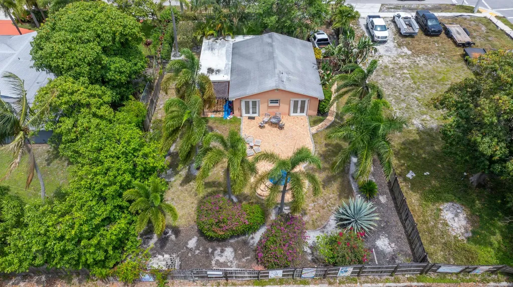 730 SE 4th Avenue Delray Beach FL 33483