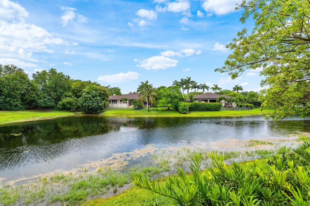 9460 Spiderlilly Court Parkland FL 33076