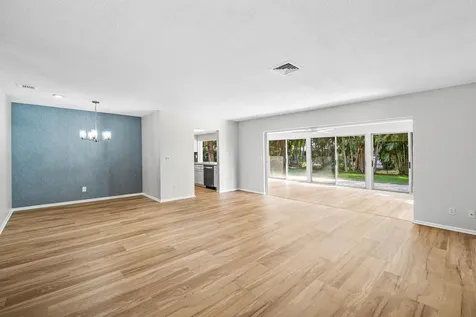 433 Pine Villa Drive Atlantis FL 33462