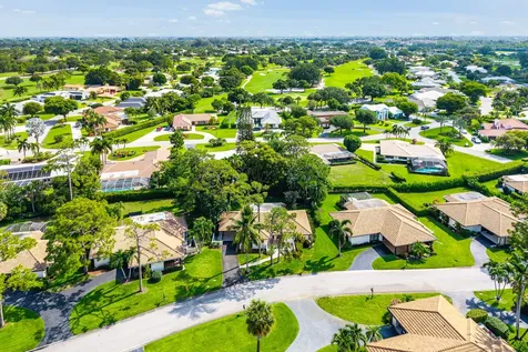433 Pine Villa Drive Atlantis FL 33462