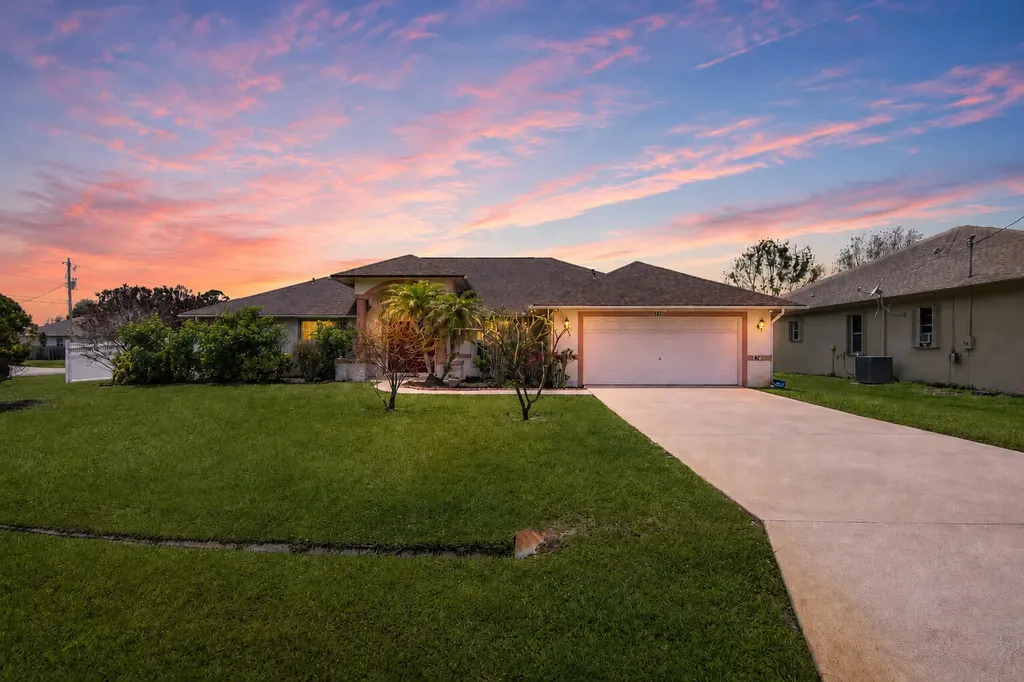 5829 NW Gerald Circle Port St Lucie FL 34986