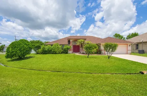 5829 NW Gerald Circle Port St Lucie FL 34986