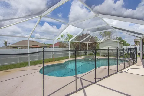 5829 NW Gerald Circle Port St Lucie FL 34986