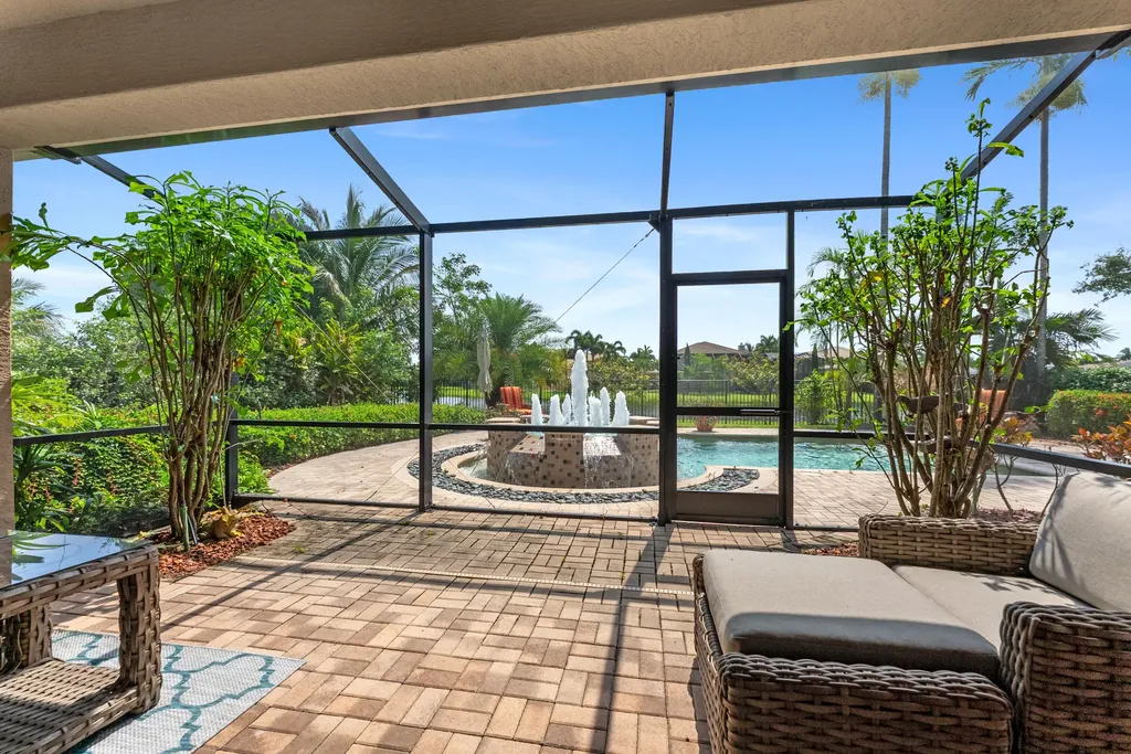 11790 Foxbriar Lake Trail Boynton Beach FL 33473