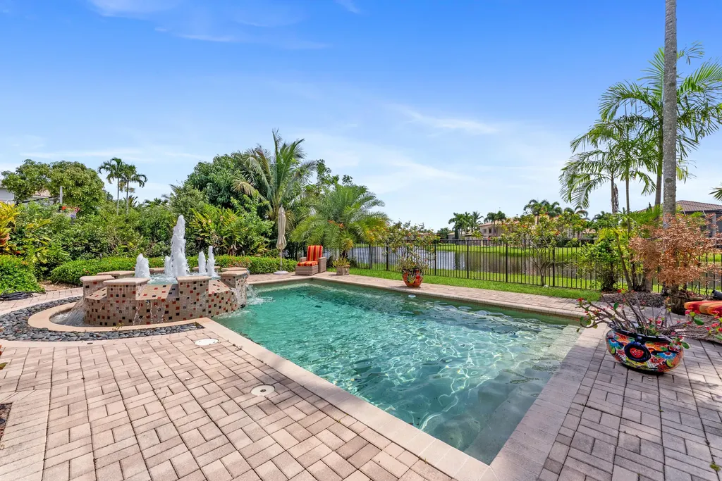 11790 Foxbriar Lake Trail Boynton Beach FL 33473