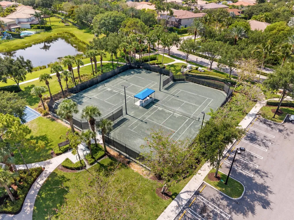 11790 Foxbriar Lake Trail Boynton Beach FL 33473